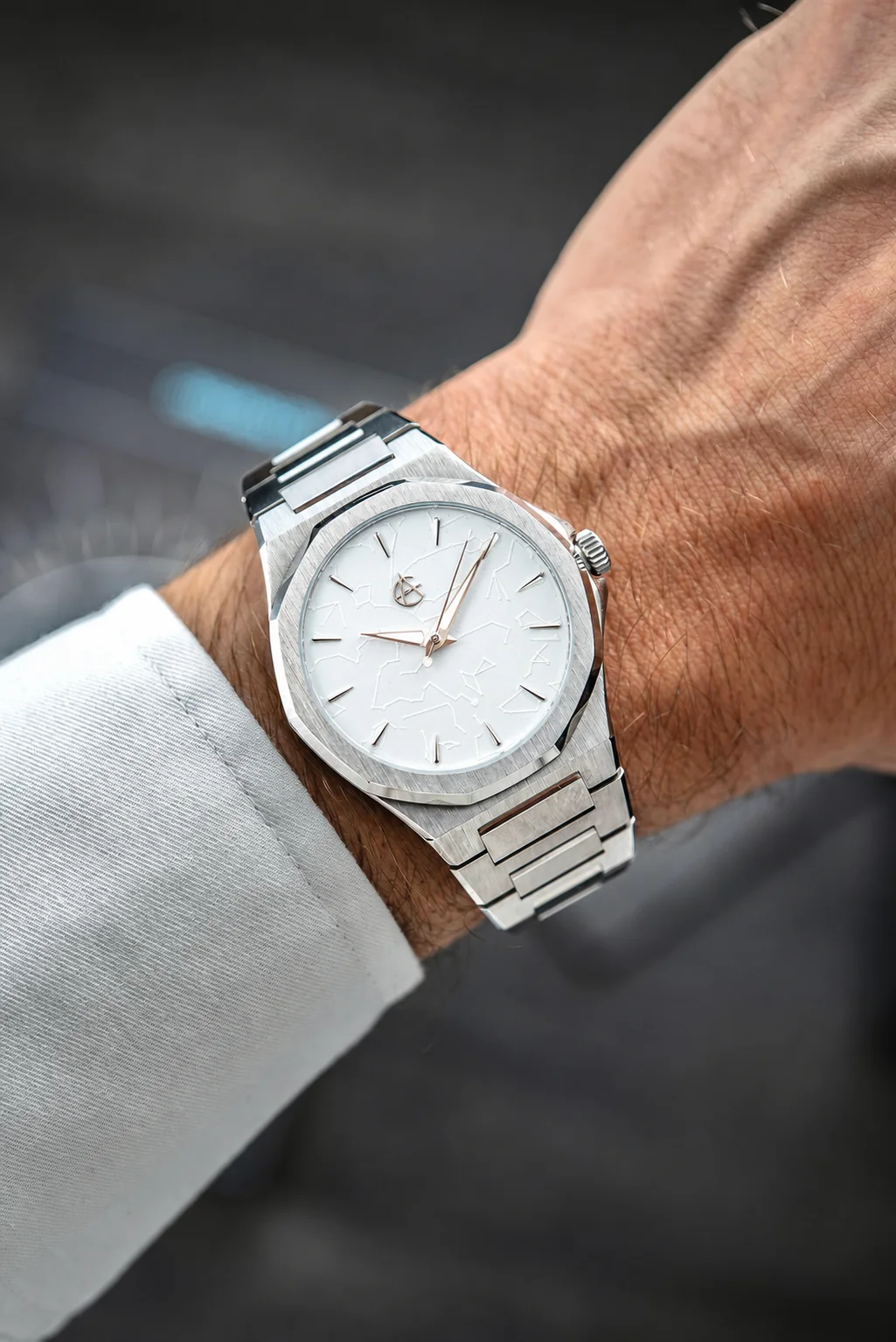 White Dwarf dial in natural titanium on the wrist
